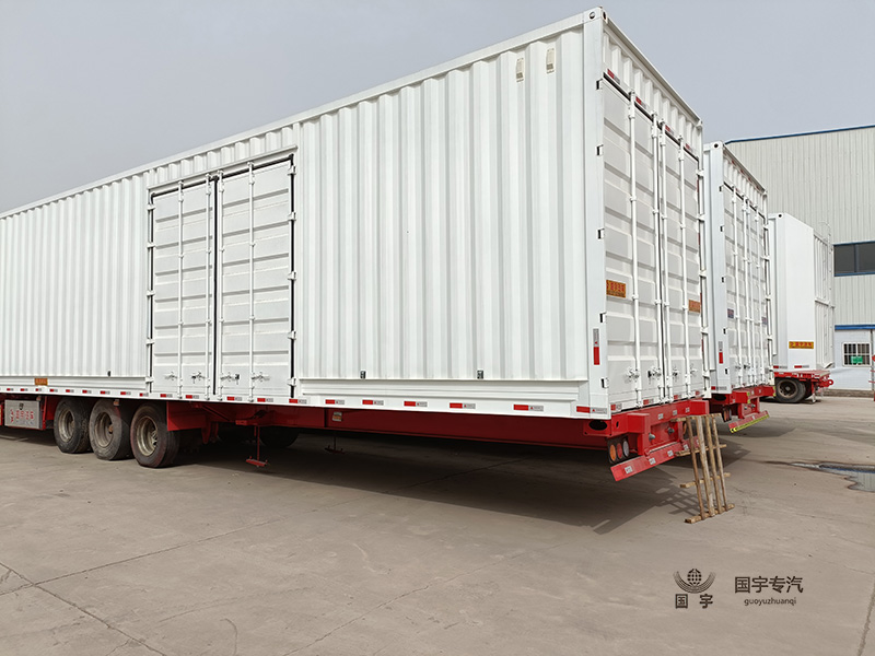廂式半掛車，促進物流業(yè)發(fā)展！