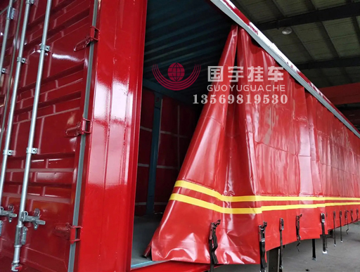 側(cè)簾式半掛車(chē)：物流業(yè)的未來(lái)趨勢(shì)！